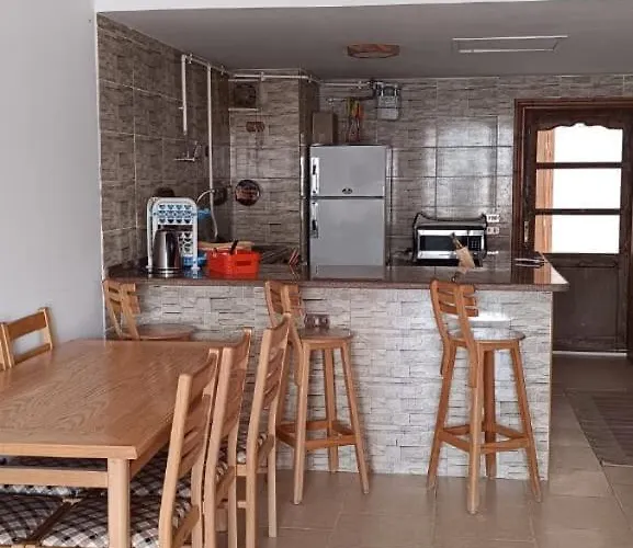 Chalet قرية بالميرا للعائلات فقط *