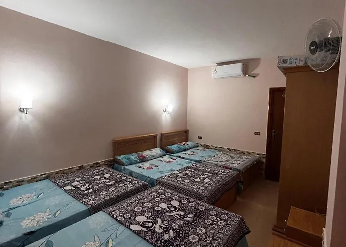 قرية بالميرا للعائلات فقط Chalet *
